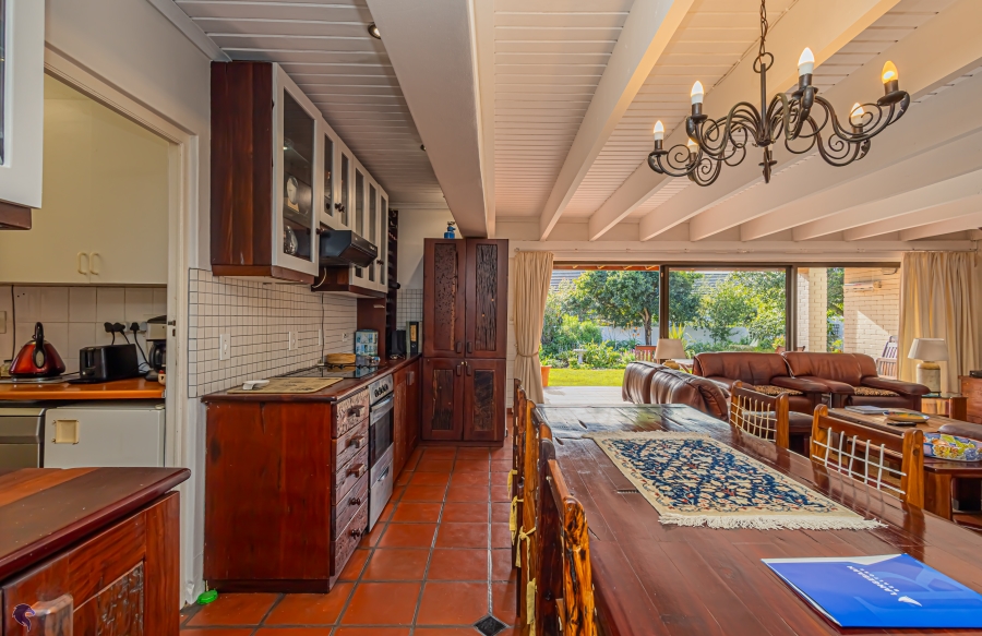 4 Bedroom Property for Sale in Country Club Western Cape